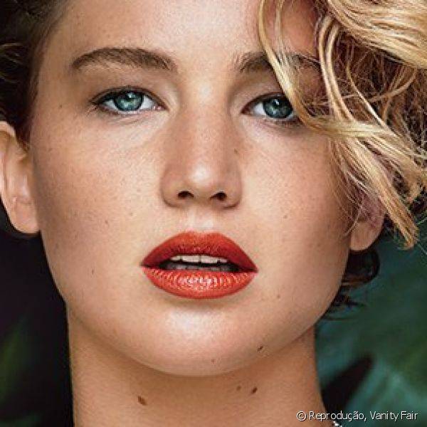 Jennifer Lawrence posou para as lentes de Patrick Demarchelier em um editorial que faz parte da edi??o de novembro da revista Vanity Fair